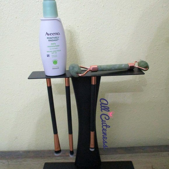 Makeup Brush Holder (NWOT) - Picture 5 of 5